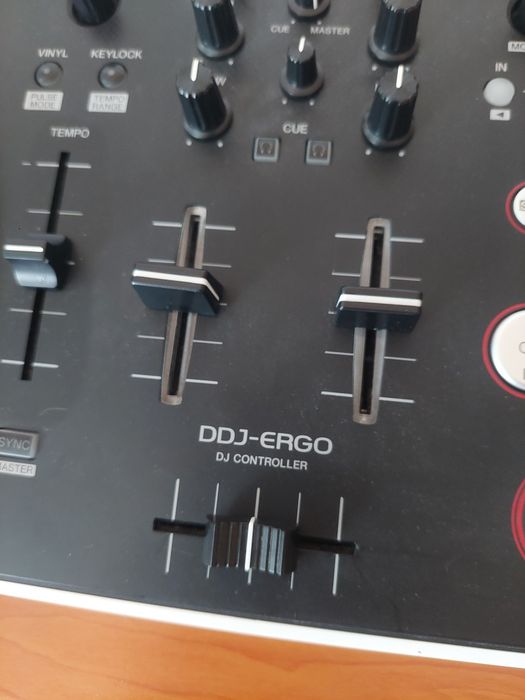 Consolă DJ Pioneer DDJ Ergo-V