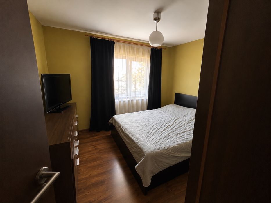 Apartament 3 camere, 73 mp, etaj 2, Mioveni – zonă centrală