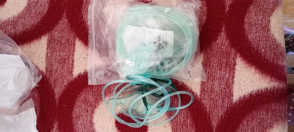 Кислороден концентратор Philips Respironics + нови аксесоари за него