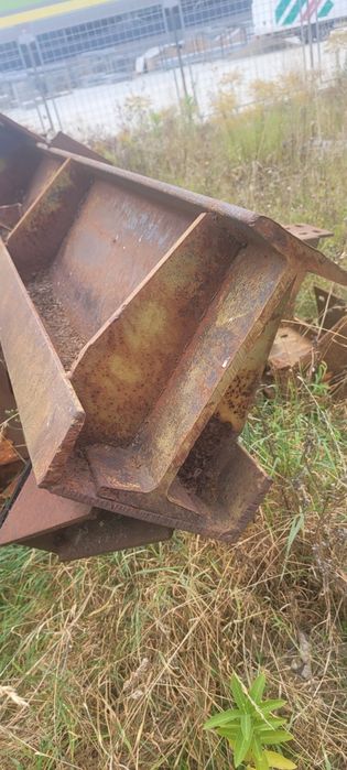 Stalpi de hala sau sistem de pod rulant