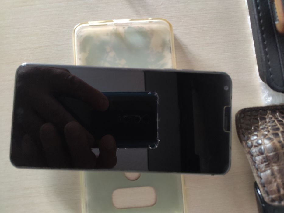 Продам LG G6 на 64г