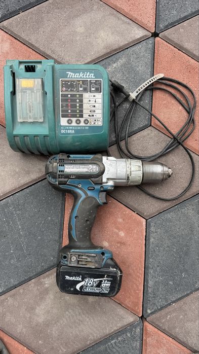 Makita ударен винтоверт, безчетков шлайф, зарядно и батерия 3ah