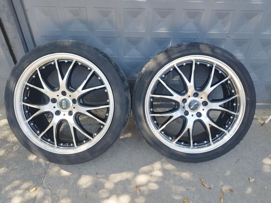 225/45/19. диск.