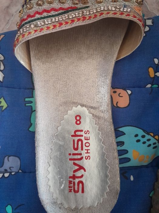 Продам женские обувь бу