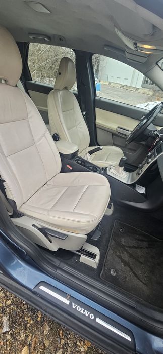 Volvo v50 2.0D комби 2007г.