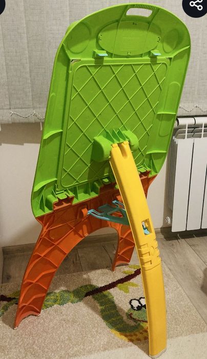 Fisher Price шезлонг и дъска за рисуване