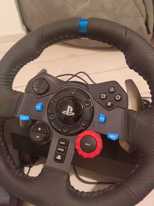 Кормило и педали logitech НОВИ