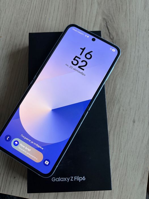 ГАРАНЦИОНЕН! Samsung Galaxy Z Flip 6 256GB Син
