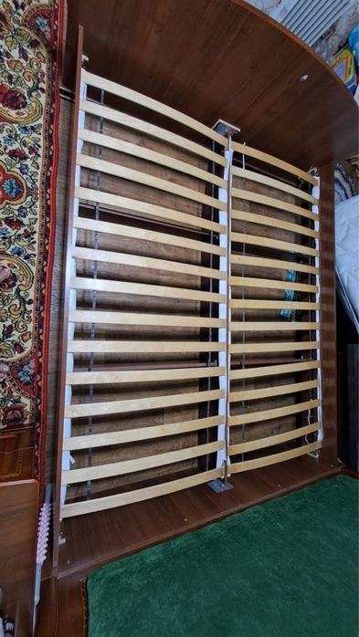 Продам кровать 160/200