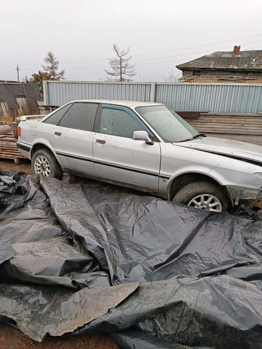Продам Ауди б4 битая