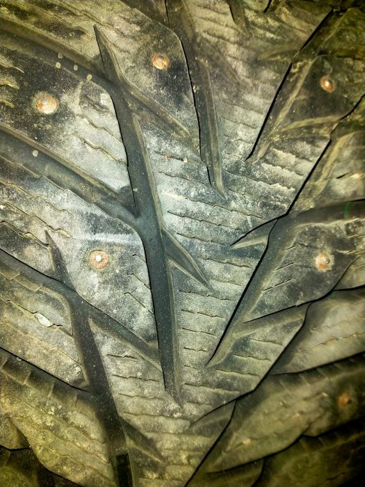 Шины 235/70/16 kapsen зима шипы