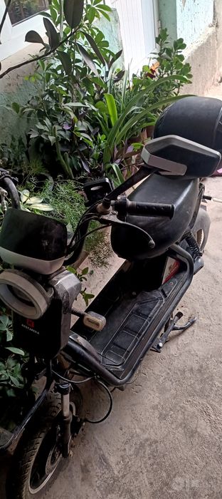 Skutir sotiladi xich qancha mililmagan narxi 2500 ming kilishamiz