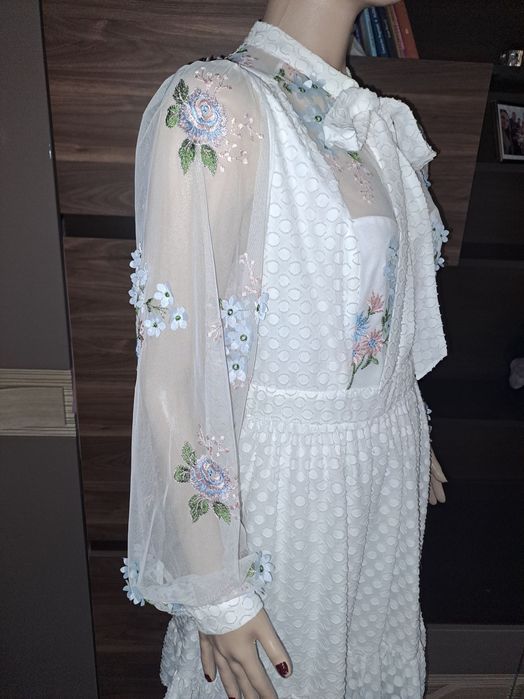 Vand rochie de ocazie