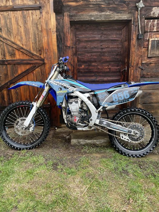 Yamaha YZF 250 an 2011 recondiționat, negociabil