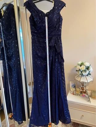 Официалнa рокля