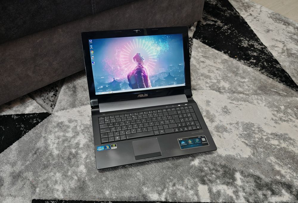 Laptop Asus i5 N53S