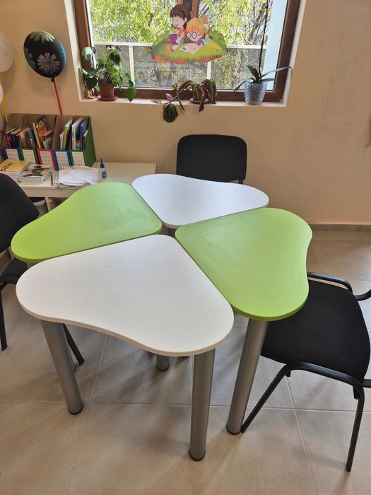 Мебели подходящи за детка занималня или детски център