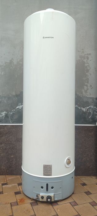 Ariston italy titan 195 litr