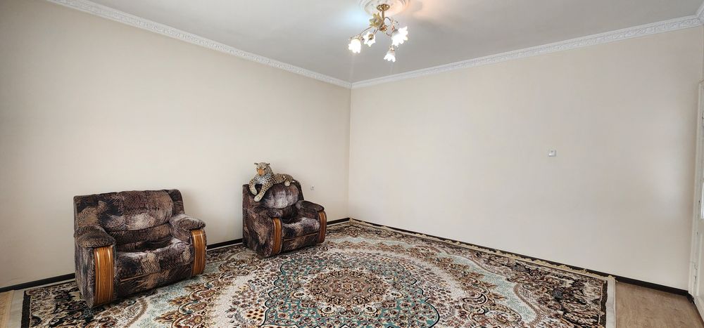 Юнусобод Бахадир 2*3комнатная 64квм место отличная