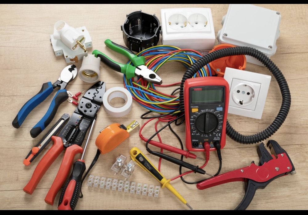 ELECTRICIAN CALIFICAT – instalații electrice și lucrări complete