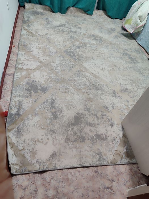 Продам шелковый ковер 2х3 .