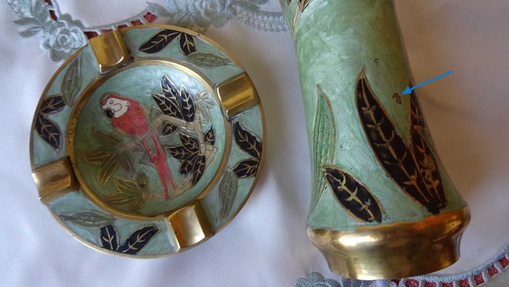 Винтидж комплект от ръчно рисувани масивни месингови съдове от Индия.