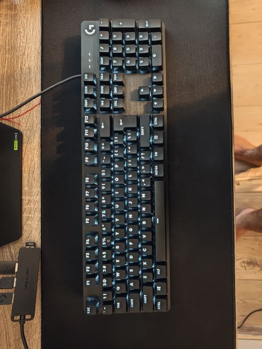 Клавиатура Logitech G413SE - в гаранция