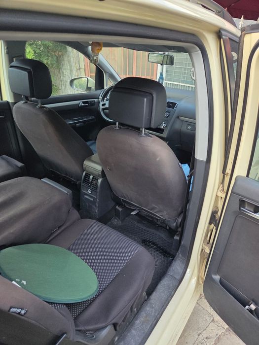 vw touran 2014 1.6 TDI