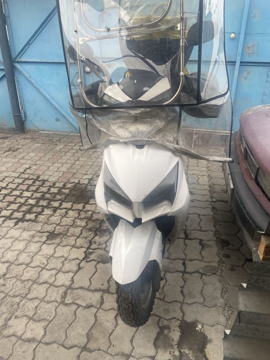 Продам м8 про на ходу