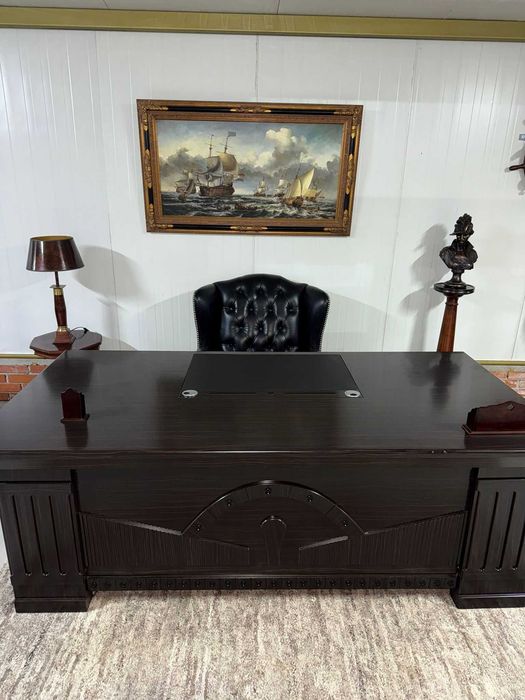 Класическо директорско бюро