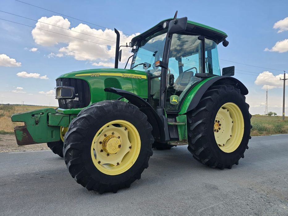 John Deere 5720  2006