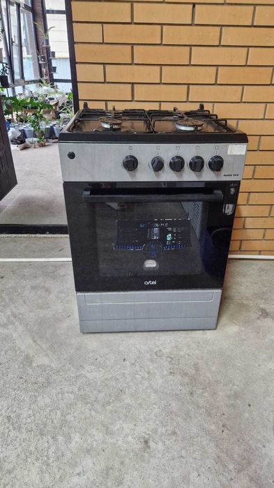 Продам газовую плиту