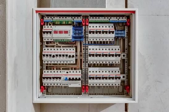 Услуги профессионального электрика