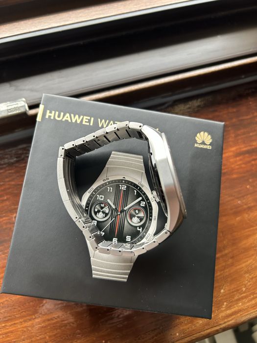 Huawei Watch GT 4 (metalic) – stare foarte bună, baterie excelentă