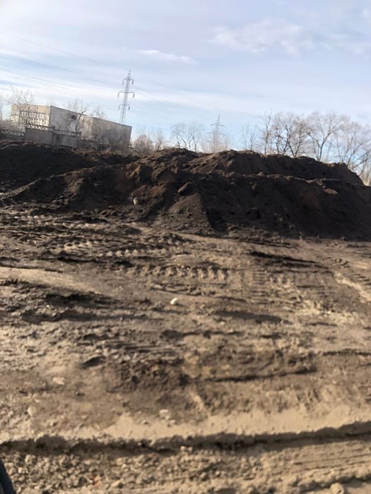 ***Transport pământ negru-galben***