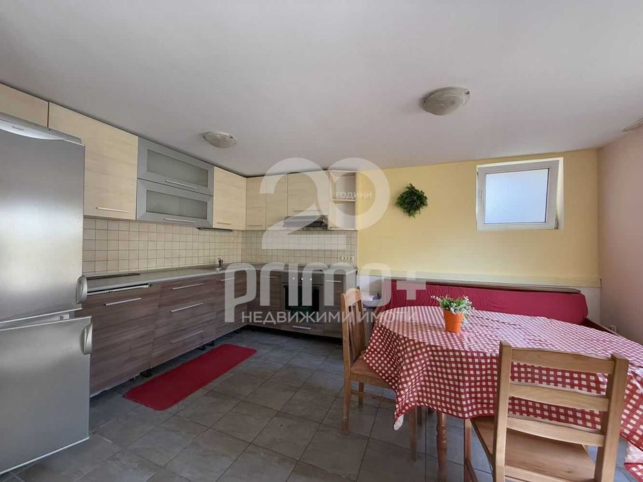 Продава се Къща в Велико Търново, Център - 150 кв.м за 1994 €/кв.м - Снимка #10