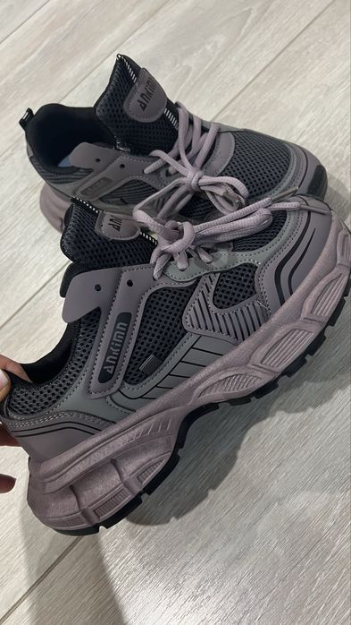 Кросовки новые унисекс! Недорого