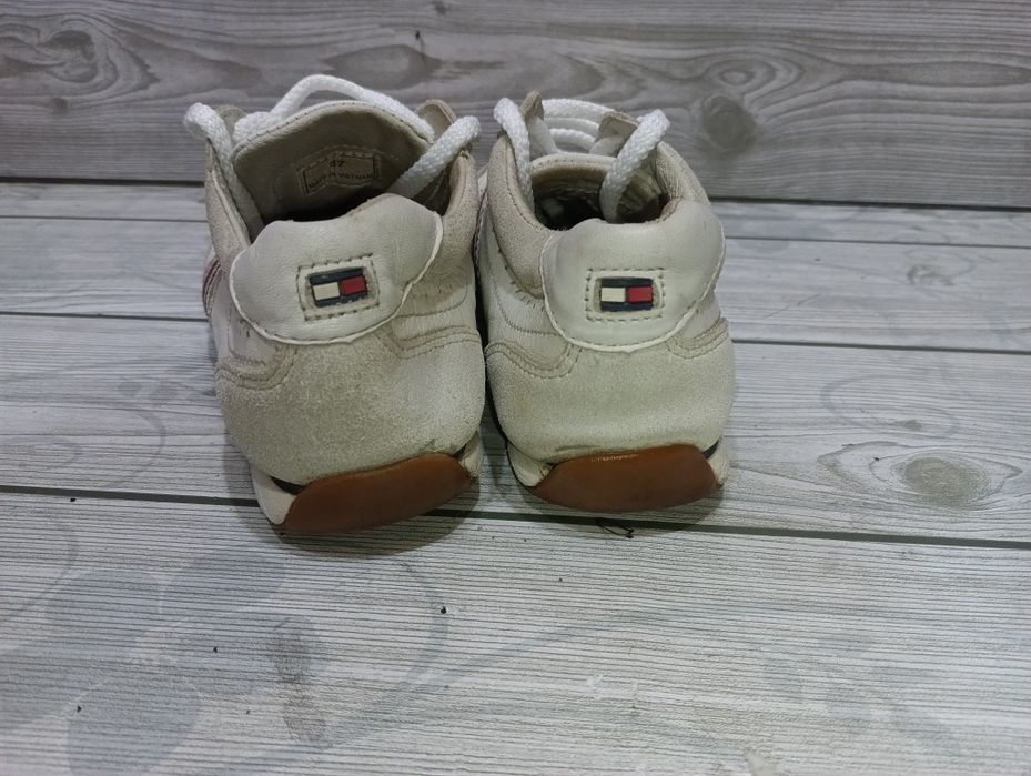 Tommy Hilfiger N 37 кожени сникърси