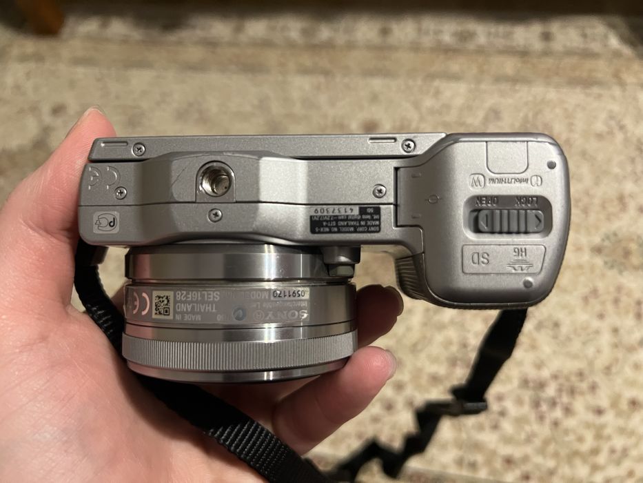 Продам камеру Sony Alpha NEX-5