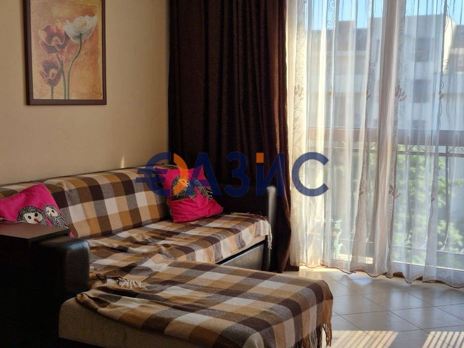 Продава се Двустаен апартамент в к.к. Слънчев бряг - 55 кв.м за 1882 €/кв.м - Снимка #9