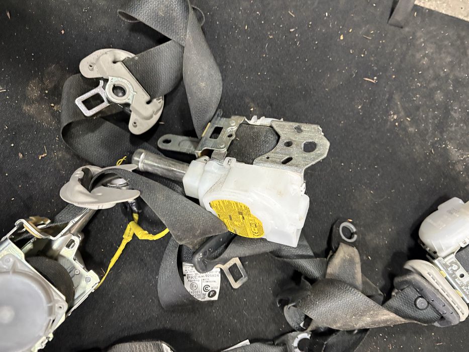 Toyota Rav 4 2015 година Предпазни Колани