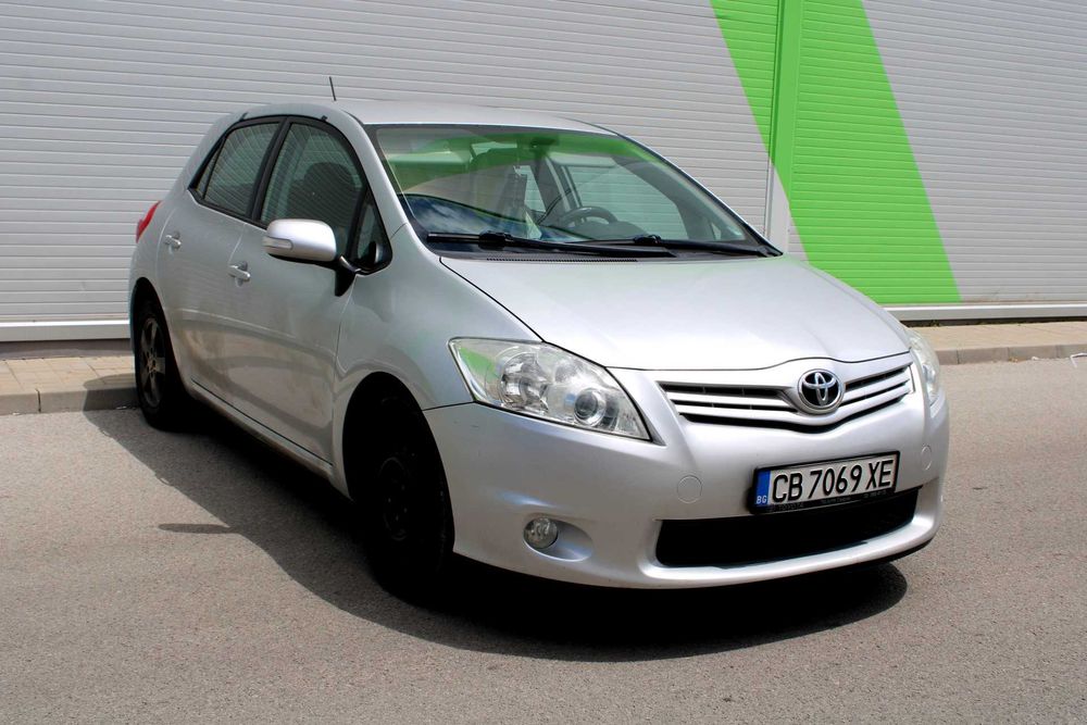 Toyota Auris 1.6 132кс бензин 2013 авг.+ ГАЗОВ Инж