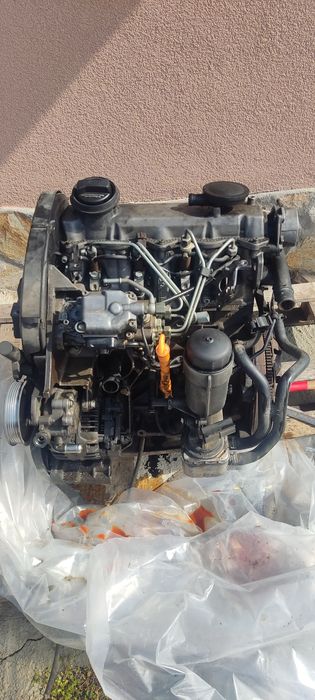 Двигател фолцваген 1.9 110 коня на части