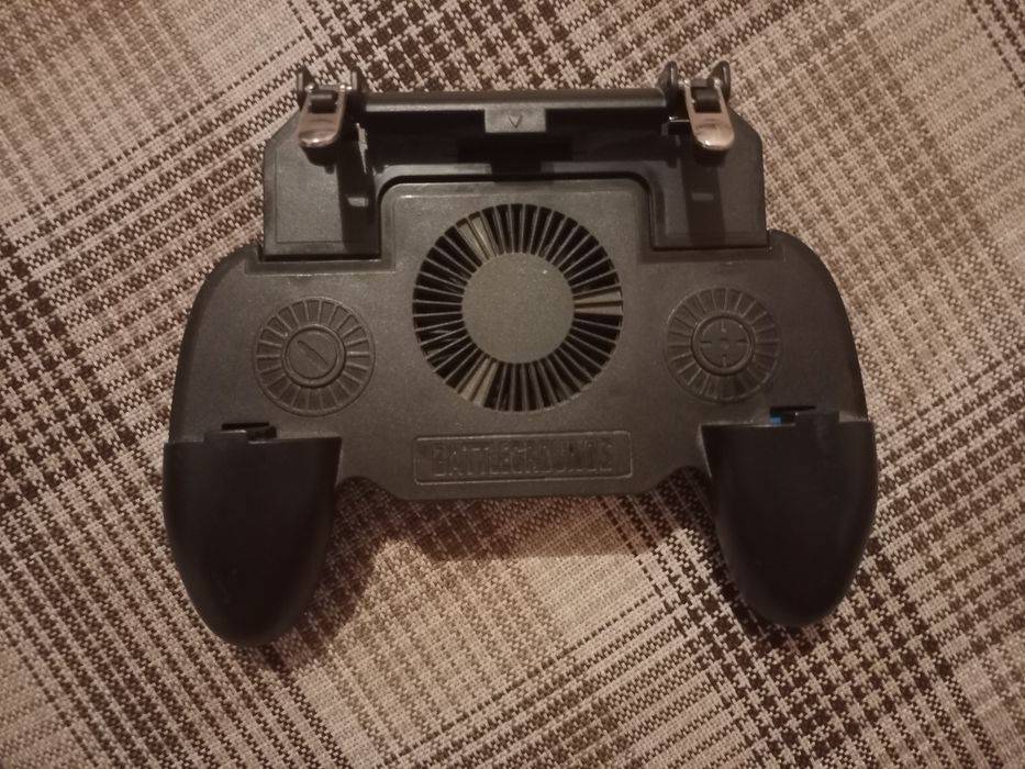 Джойстик для игр на телефоне