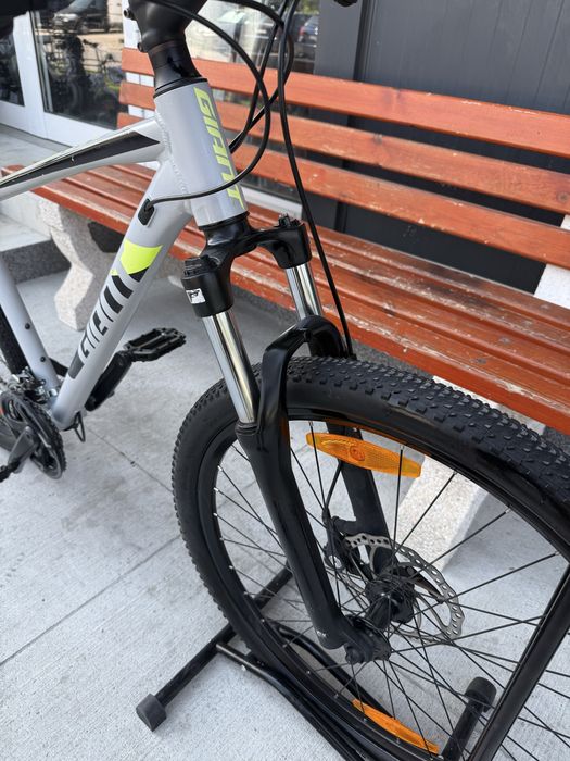 Планински велосипед Giant 27.5/M