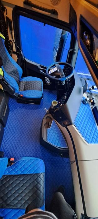 Cap Tractor Mercedes Actros