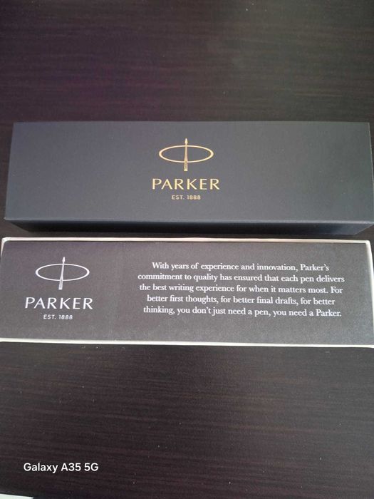 Vând  20 buc.Stilou Parker