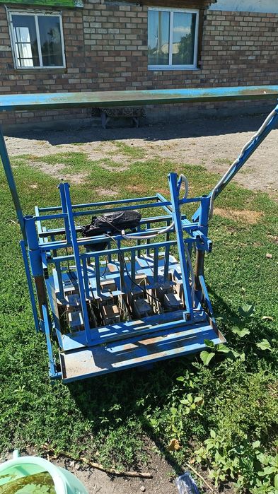 Продам станок для изготовления кирпича