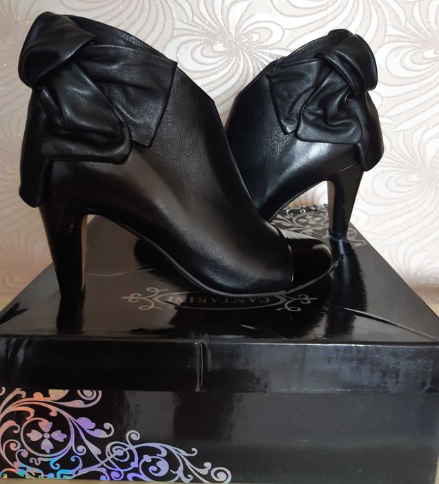 Зимние  сапоги , ботинки