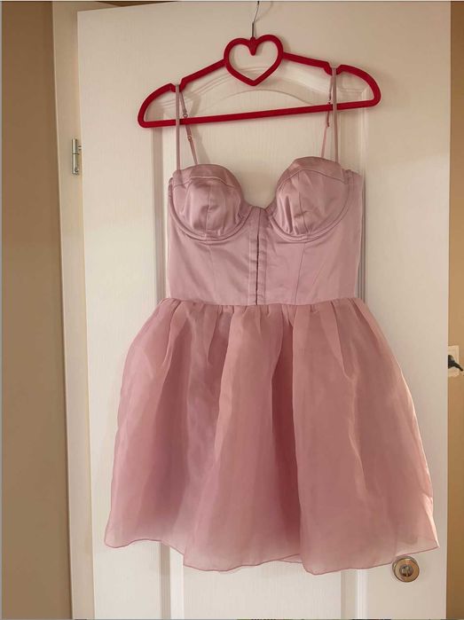 Рокля Oh Polly Размер 38 Умалена